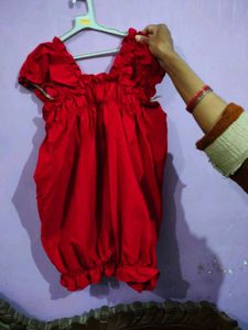 Red Ruffled baloon top