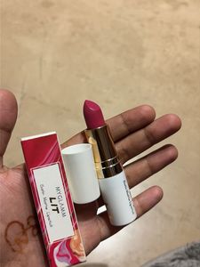MyGlamm LIT Satin Matte Lipstick
