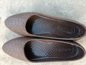 Comfy Brown Ballerinas