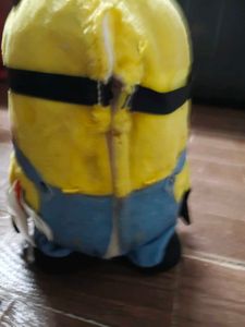 amazing talking minion toy