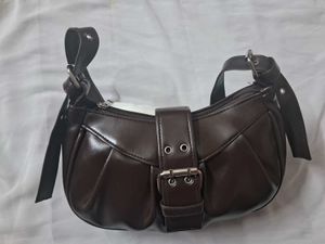 Stylish Chocolate Brown Shoulder Bag With Buckle