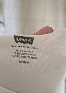 Unisex Levi's White Pocket T-Shirt