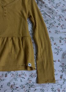 Abercrombie Yellow baby doll Ribbed top