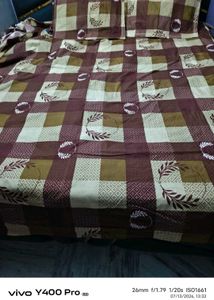 Brown &amp; White Bed Sheet Set