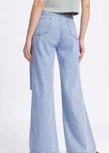 Light Wash Distressed Wide Leg Jeans