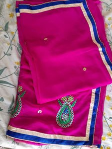 😊Elegant Pink Embroidered Saree