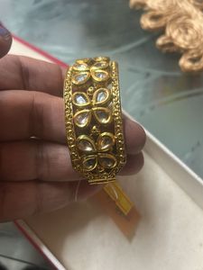 Exquisite Gold Plated Kundan Bangle