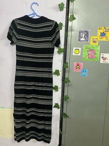 Chic Striped Knit Midi Dress