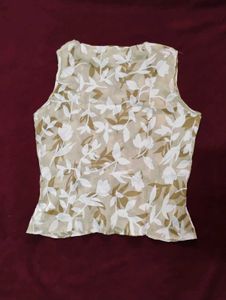 Cowl Neck Sleeveless Floral Top(Made in U.