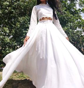 Back Bow white skirt top🤍