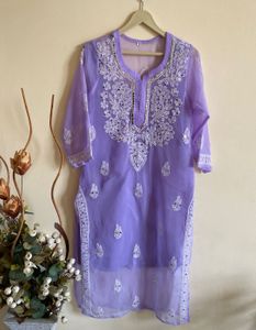 Lavender Embroidered Kurta With Inner