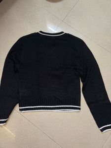 H&amp;M V-Neck Cable Knit Sweater