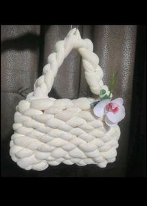 Chunky yarn handbag