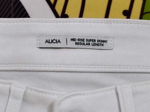 Women Spykar White Ankle Length Jeans