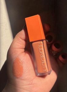 Huda Beauty faux filter color corrector Mango