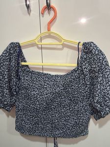 Floral Print Smocked Puff Sleeve Top