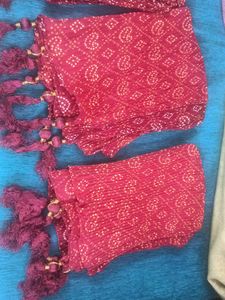 Vibrant Red Bandhani Dupatta (4 nos.)