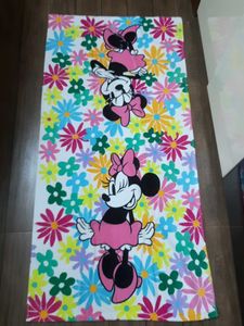 Minnie Mouse Floral Beach Towel