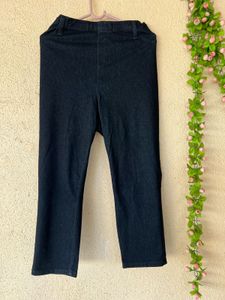 Dark Wash Cropped Jeans