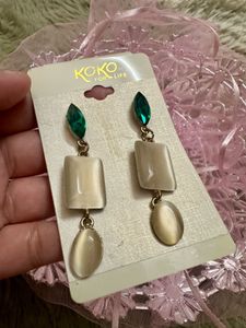 Beautiful dangle earings double shade