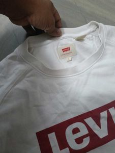 Levi's White Sweatshirt Size - L