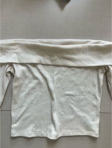 Off-Shoulder Ribbed Crop Top