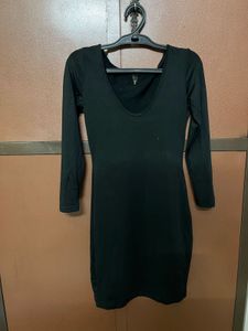 Chic Black Long Sleeve Mini Dress