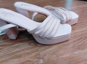 Chic Strappy Platform Heels