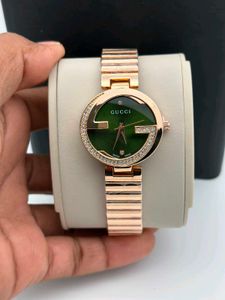 GUCCI PREMIUM QUALITY LADIES WATCH AT SALE