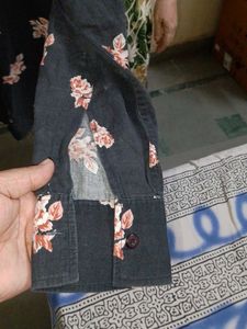 FIT &amp; HOT Floral Print Shirt