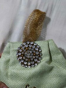 Cute Lavie Clutch
