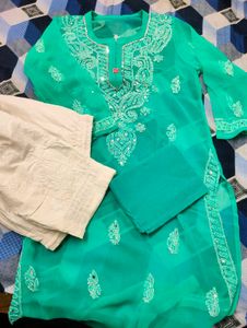 chikankari kurti set
