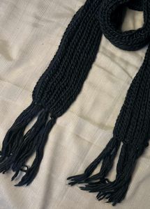 Black Chunky knit scarf with tassels ⛓️🖤