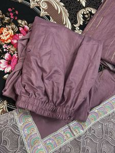 Elegant Sequined Kurta Set with Pants