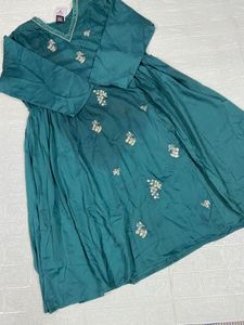 Elegant Green Embroidered Kurta Set with Dupatta