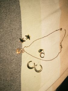 Savana necklace + misc earrings