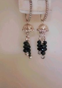 Elegant Black &amp; Crystal Earrings Set