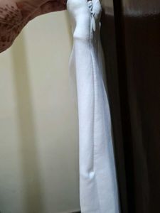 Chic White Midi Skirt with Slit
