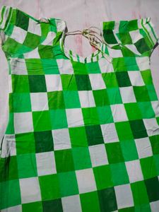Green Checkered Kurta tauser with dupatta