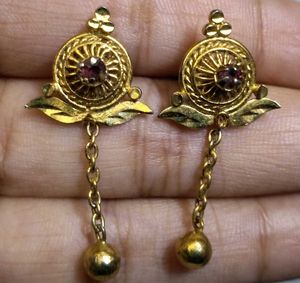 gold emitation earrings