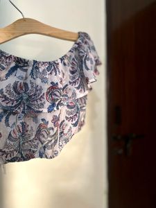 Floral Off-Shoulder Crop Top