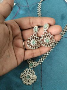 Stunning Diamond Necklace &amp; Earrings Set