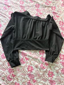 Black Off-Shoulder Long Sleeve Crop Top
