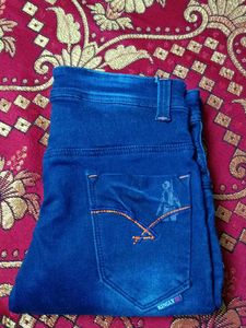 NEW BOYS BLUE COLOUR JEANS WITHOUT WEAR ONCE