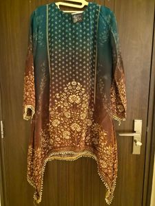 Embroidered Kurta Set with Ombre Pattern XL