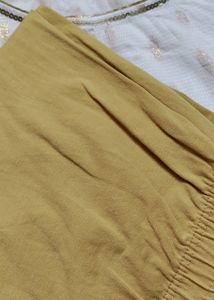 Aurelia Kurti With Leggings