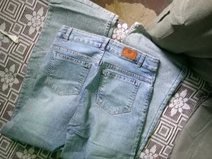 Light Wash Wide Leg Jeans