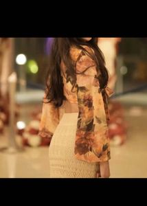 Floral Print Tie-Front Crop Top