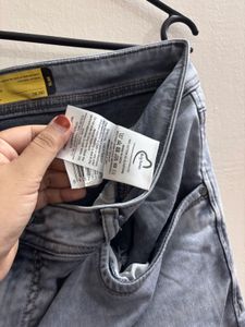 Men's Grey Wash Jeans