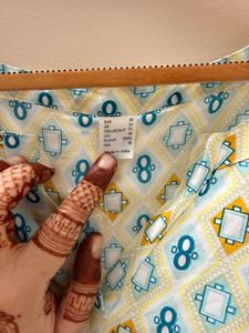 Lightweight Geometric Print Tunic Top